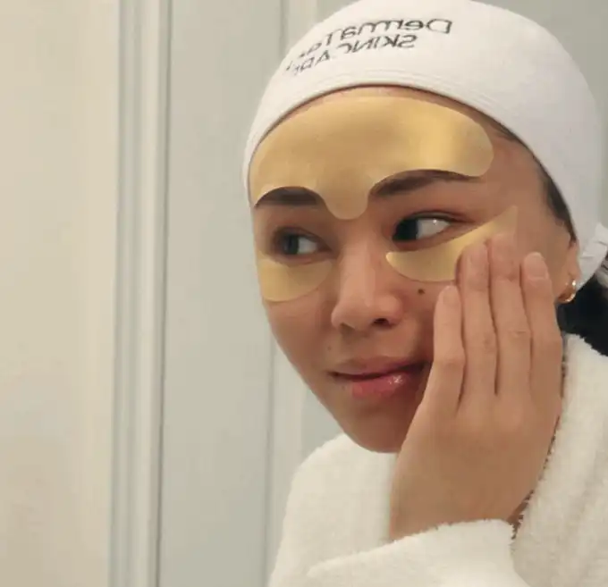 Reusable Forehead and Smile Line Patch Set - Image 2