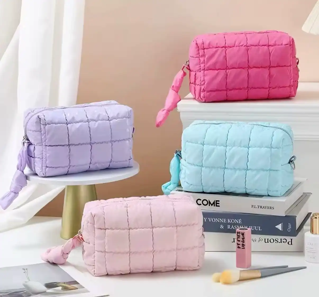 screenshot-424 Soft Quilted Handheld Makeup Bag - Image 1